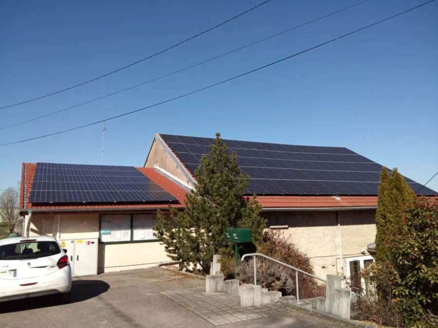 Pose de panneaux photovoltaïques par ALIZON ENR