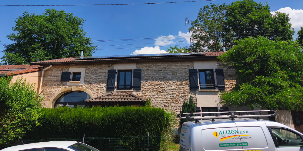 maison panneaux solaires alizon enr